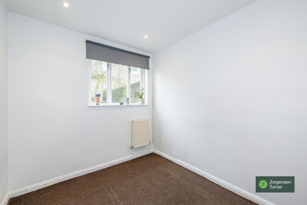 Bedroom .jpg