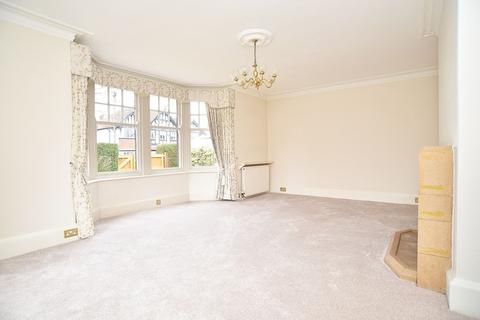 4 bedroom detached house for sale, Kenilworth Avenue, Harrogate, HG2
