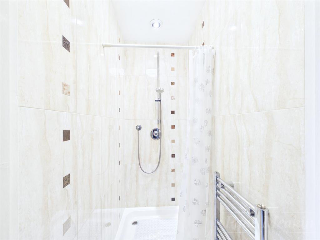 Shower cubicle
