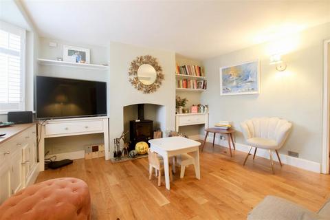 undefined, Belmont Hill, Newport CB11