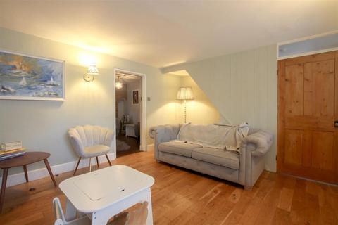 undefined, Belmont Hill, Newport CB11