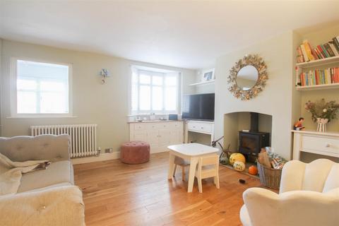 undefined, Belmont Hill, Newport CB11