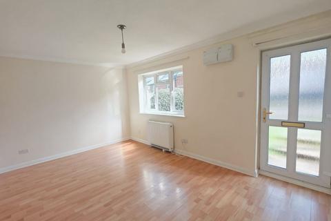 1 bedroom bungalow to rent, King Street, High Wycombe HP14