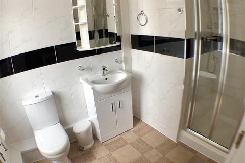 1 bedroom flat to rent, Chester Road North, KIDDERMINSTER