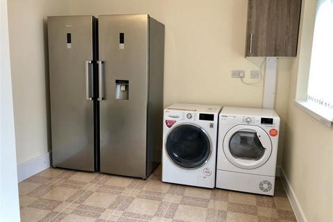 1 bedroom flat to rent, Chester Road North, KIDDERMINSTER