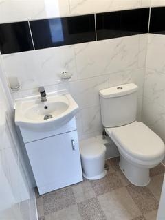 1 bedroom flat to rent, Chester Road North, KIDDERMINSTER