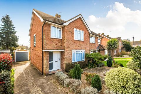 Eythorne Close, Kennington, Ashford TN24 9LP