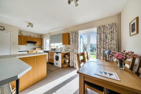 3 bedroom semi-detached house for sale, Eythorne Close, Kennington, Ashford TN24 9LP