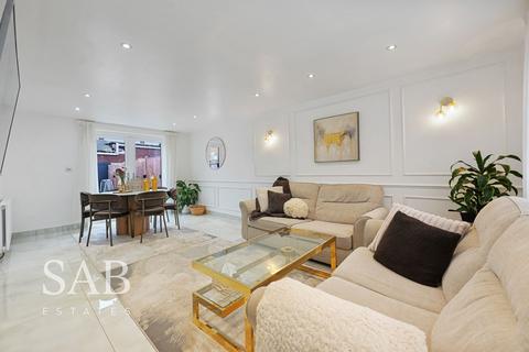 undefined, Melrose Close, Greenford, UB6