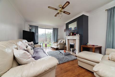 3 bedroom detached bungalow for sale, Mill Rise, Skidby, Cottingham