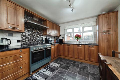 3 bedroom detached bungalow for sale, Mill Rise, Skidby, Cottingham