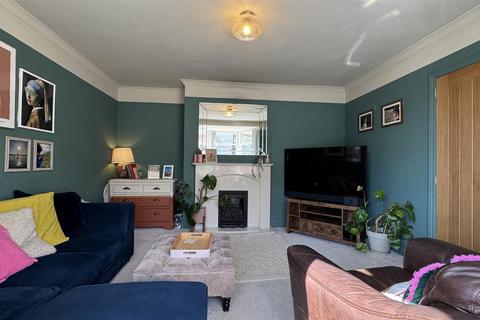 3 bedroom end of terrace house for sale, Lowerside, Plymouth PL2