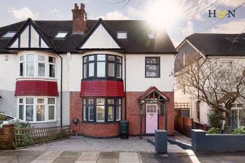 5 bedroom semi-detached house for sale - Wilbury Avenue, Hove BN3