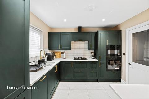 3 bedroom terraced house for sale, Mcleod Road, London