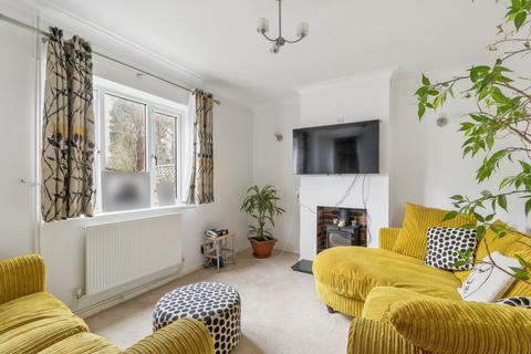 4 bedroom semi-detached house for sale, Grove Road, Amersham