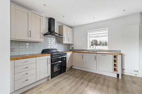 4 bedroom semi-detached house for sale, Grove Road, Amersham
