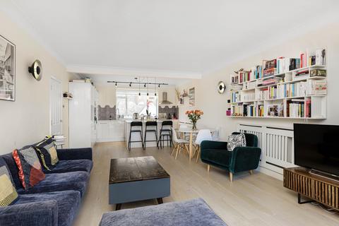 undefined, Springfield Court, Eton Avenue