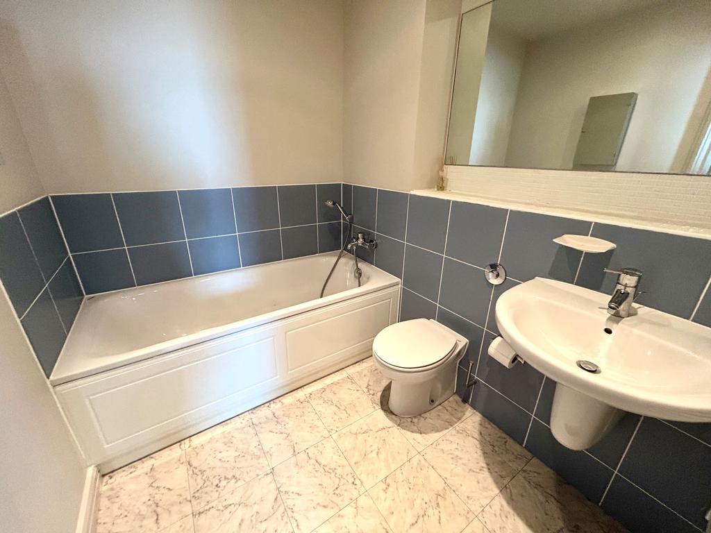 Main Bathroom