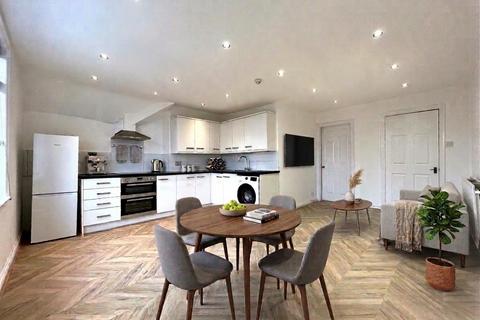 undefined, Northenden Road, Sale