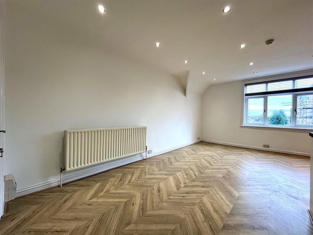Kitchen / Living Area