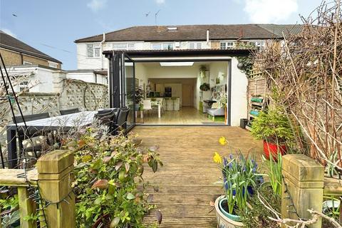 2 bedroom terraced house for sale, Station Avenue, Epsom KT19