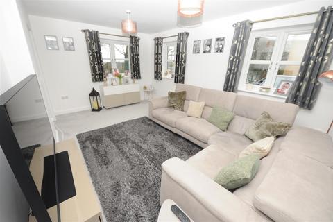 5 bedroom semi-detached house for sale, Hutton Hall Drive, Eccleshill, Bradford