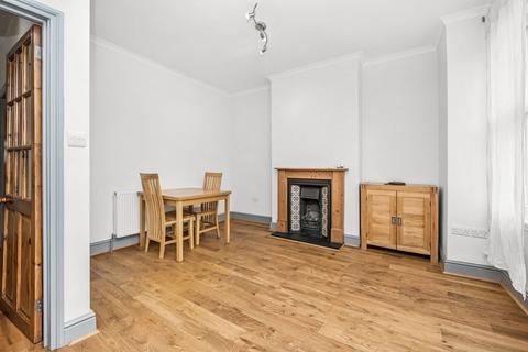 1 bedroom flat to rent, Thorne Terrace, London SE15