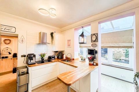 4 bedroom semi-detached house for sale, Countess Lane, Manchester M26