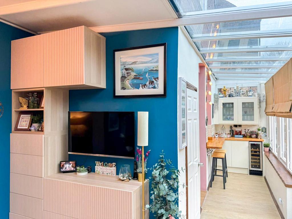Conservatory / Family Room