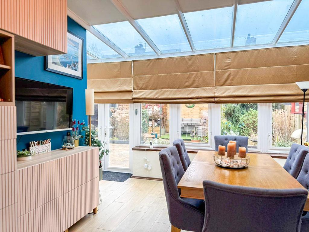 Conservatory / Family Room
