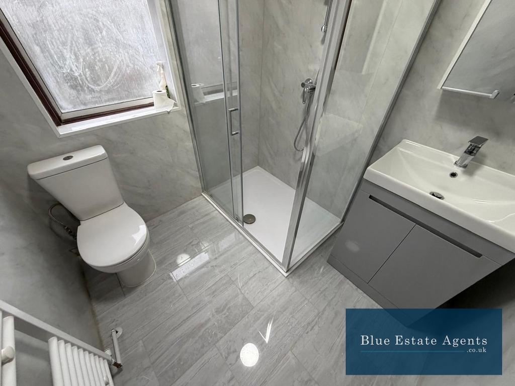 Family Shower Suite