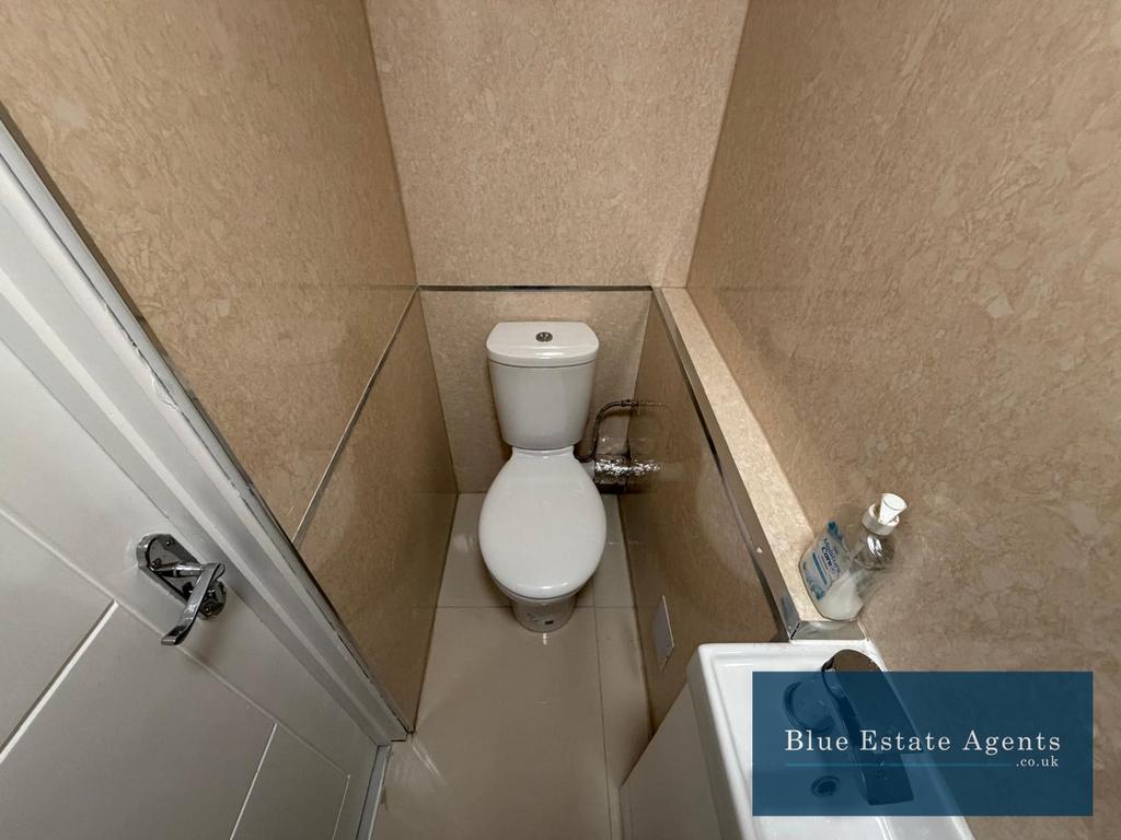 Ground Floor Shower Suite
