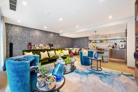 3 bedroom apartment for sale, Legacy Building, Viaduct Gardens, London, SW11