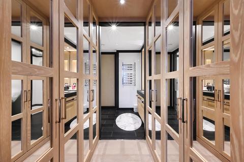 3 bedroom apartment for sale, Legacy Building, Viaduct Gardens, London, SW11