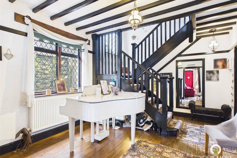 4 bedroom detached house for sale, Westonville Avenue, Kent CT9