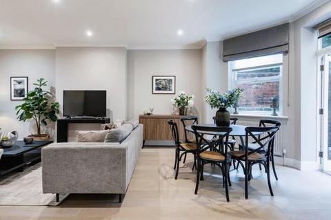 3 bedroom flat to rent, Fitzjohn's Avenue, Hampstead, NW3