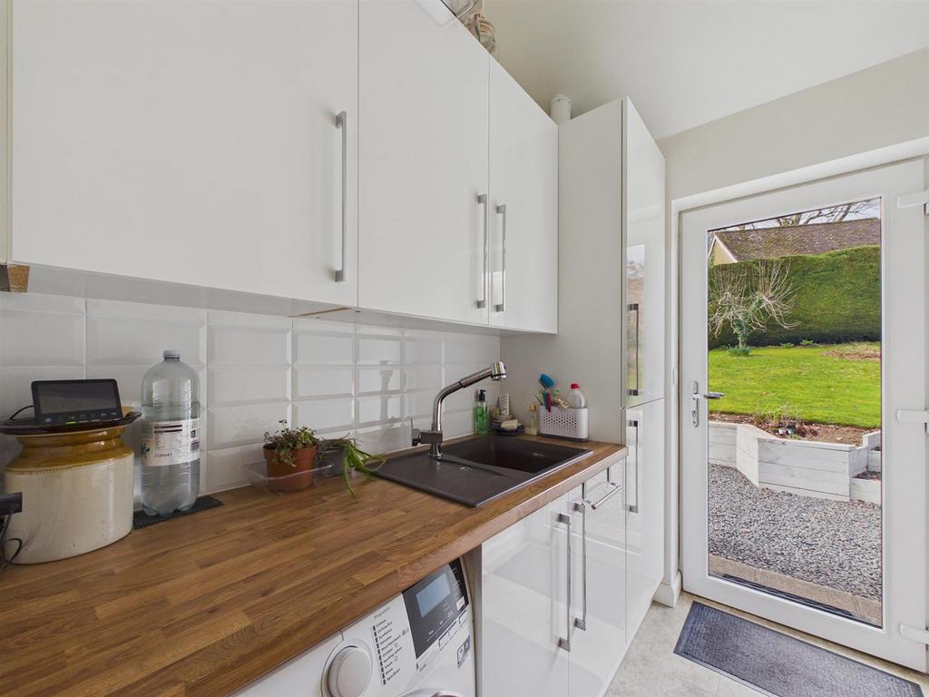 CAM03972 G0-PR0259-STILL018.jpg