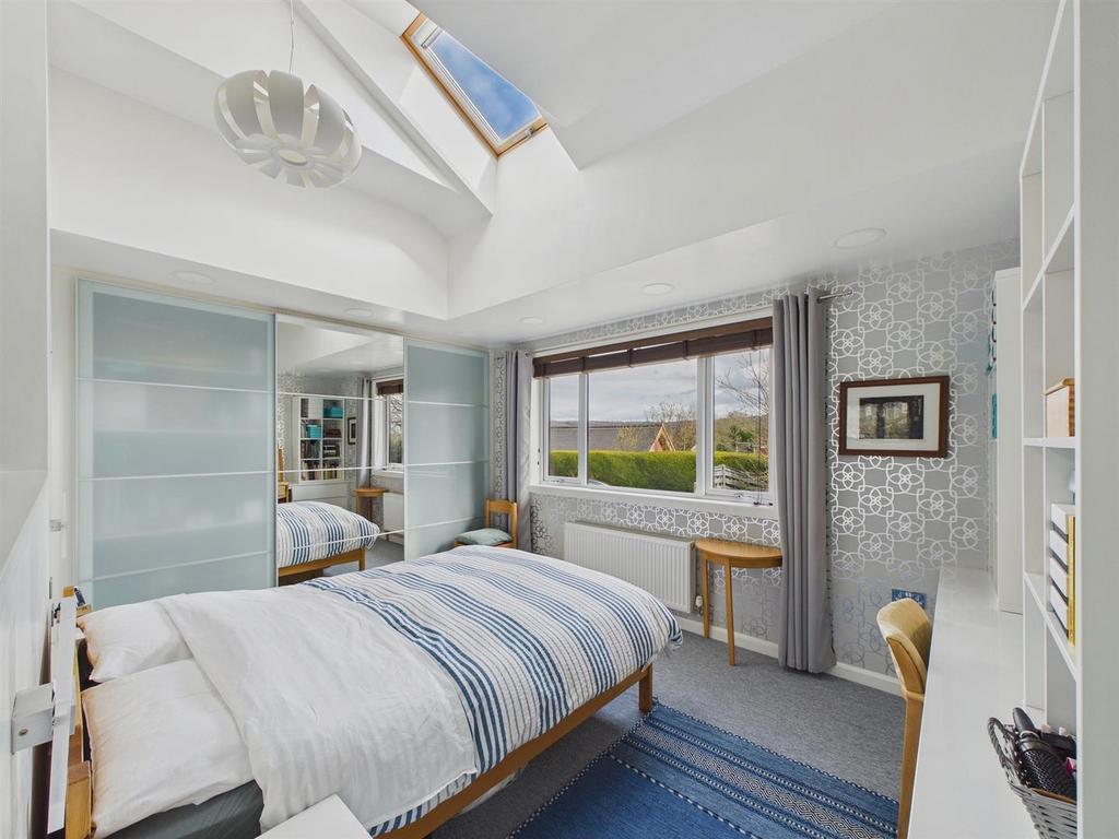 CAM03972 G0-PR0259-STILL013.jpg