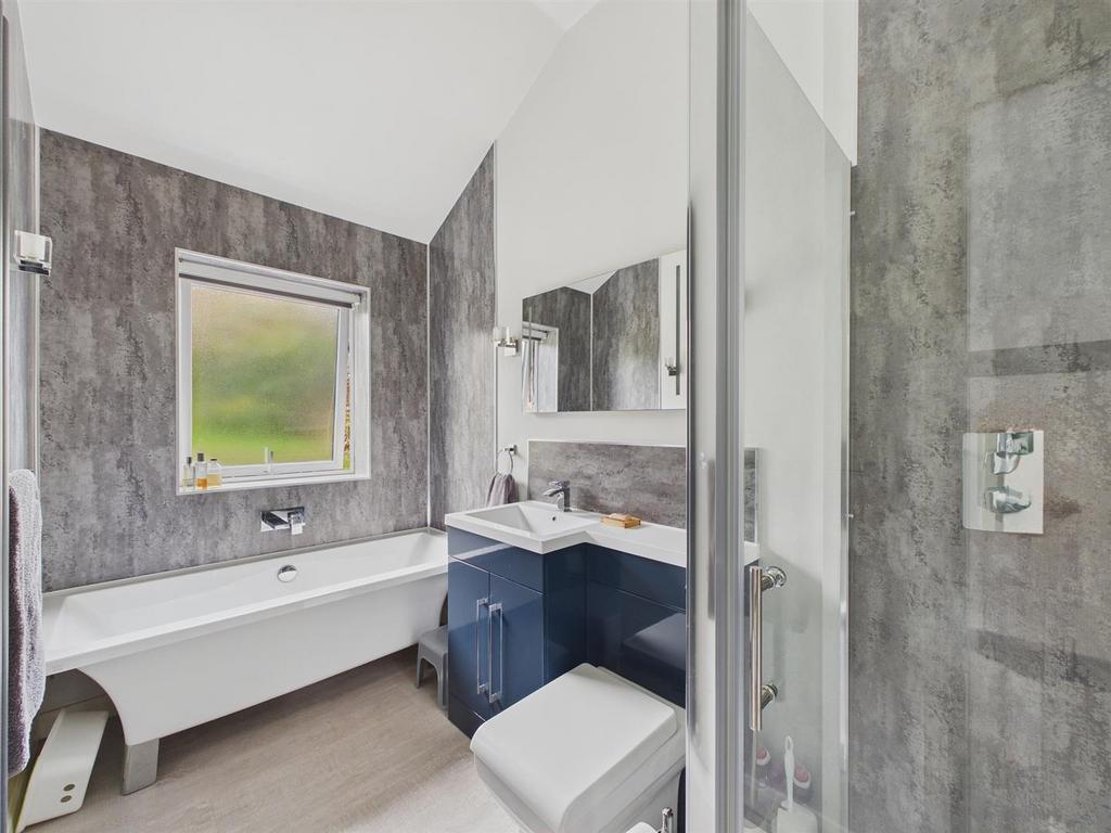 CAM03972 G0-PR0259-STILL017.jpg