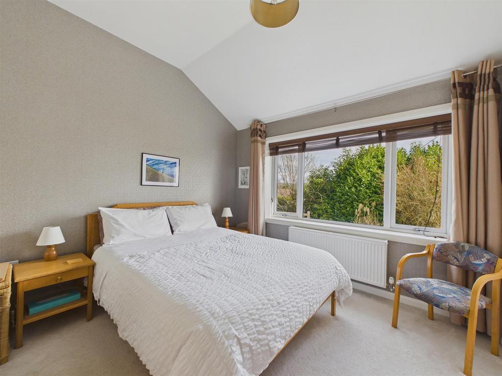 CAM03972 G0-PR0259-STILL007.jpg