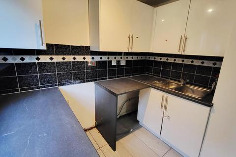 1 bedroom apartment to rent, Mandeville Court, LONDON