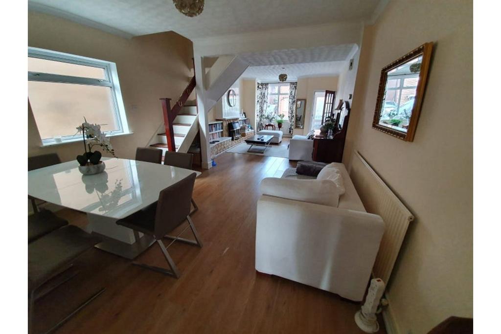 Living / Dining Room