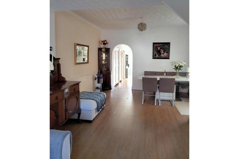 undefined, Park Avenue, Egham, TW20