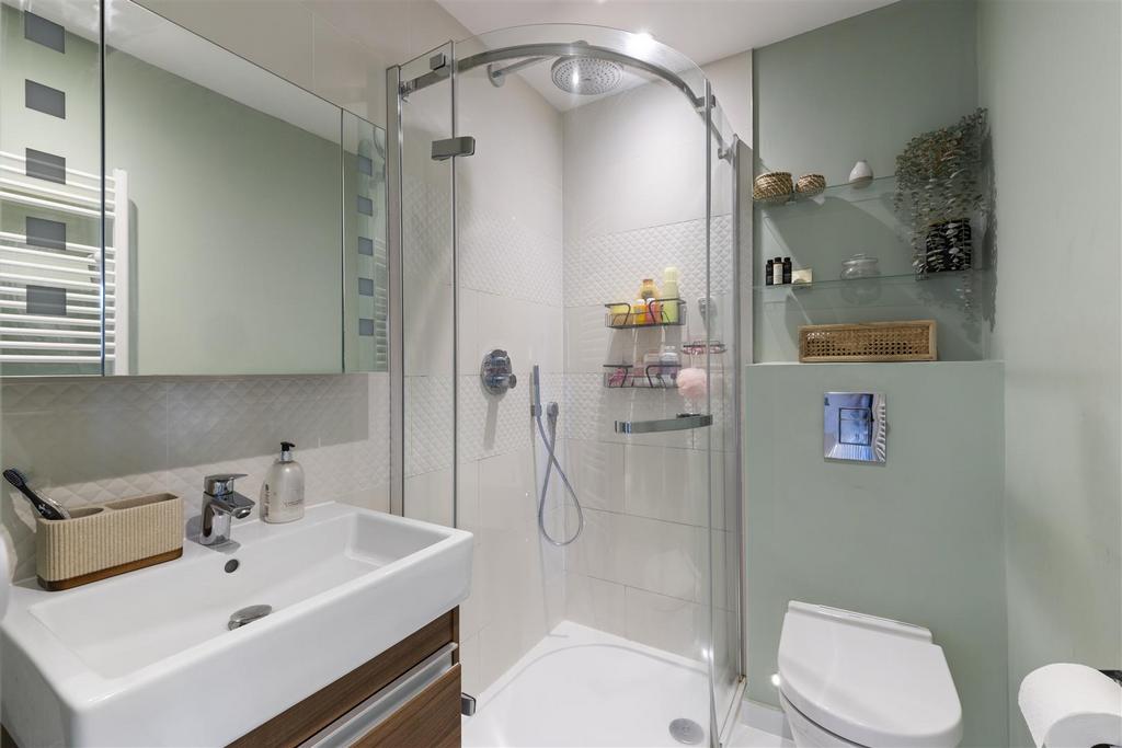 Haycorns Blighton Lane The Sands Farnham GU10 1 PU-