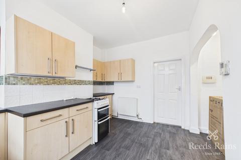 2 bedroom terraced house to rent, Stafford Street, West Yorkshire WF10