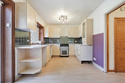 3 bedroom apartment for sale, Buttermere Close, Morden SM4