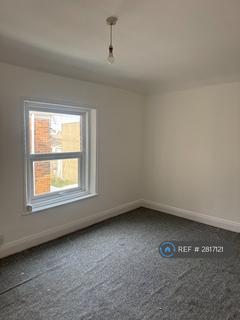 2 bedroom flat to rent, West Hill Road, Bournemouth, BH2