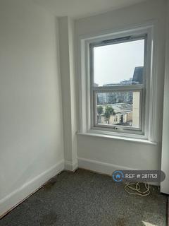 2 bedroom flat to rent, West Hill Road, Bournemouth, BH2