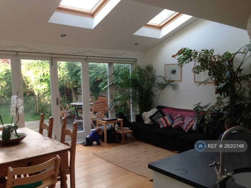 Kitchen &amp; Dining Area