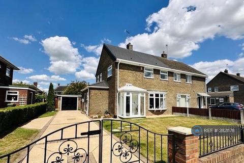 3 bedroom semi-detached house to rent, Western Road, Goole, DN14
